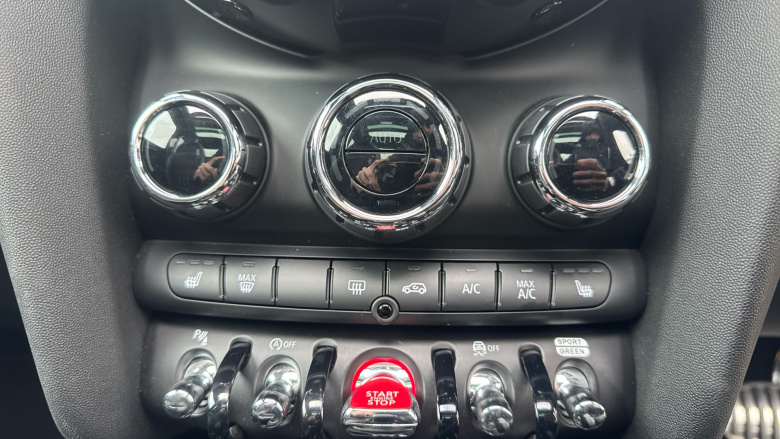 MINI Hatchback 1.5 Cooper Sport 3dr Auto Petrol Hatchback